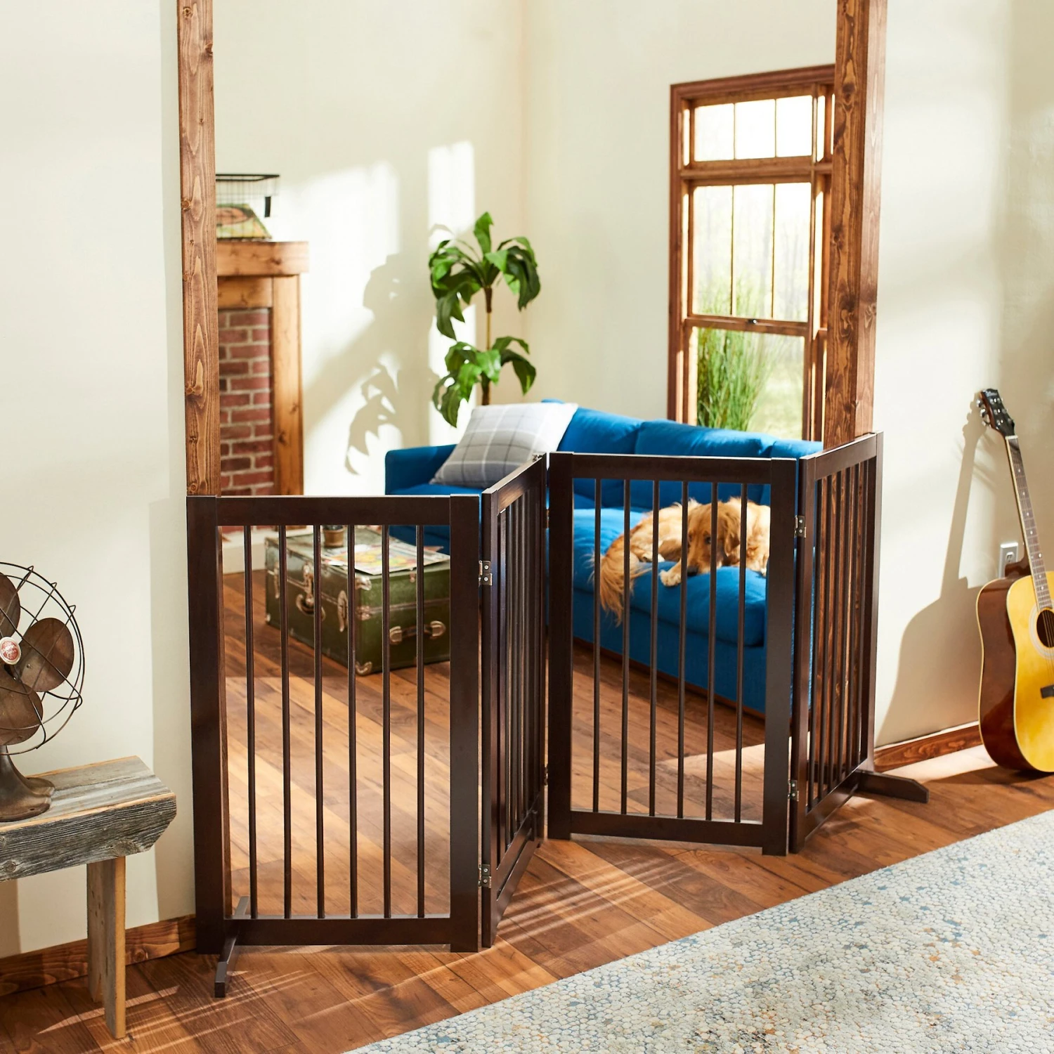 Frisco Deluxe Configurable 4-Panel Wood Dog Gate 3 Frisco Deluxe Configurable 4-Panel Wood Dog Gate